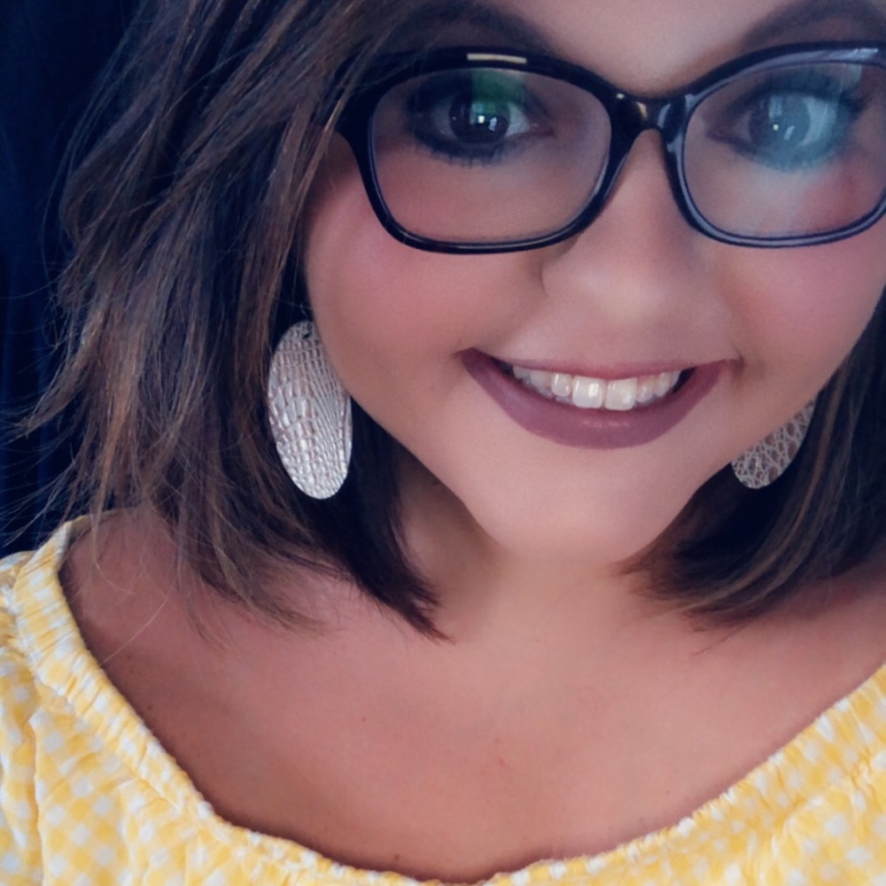 Meet your Posher, Mandy